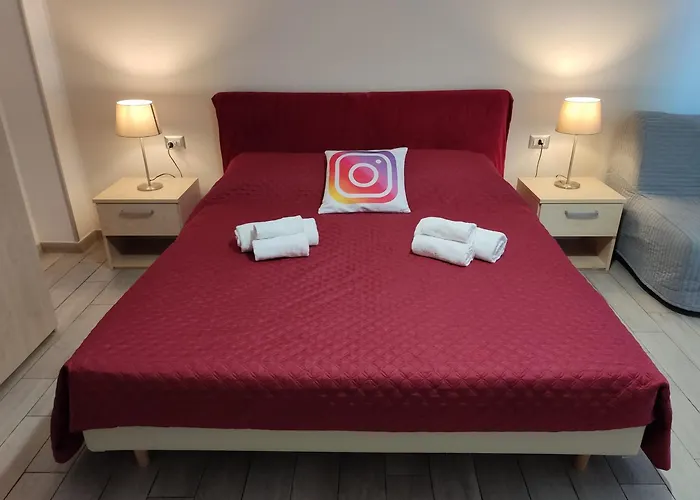 Hotel vicino al College: Guest House Web Room